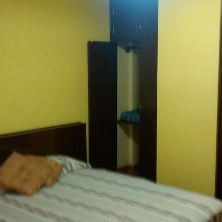 Hostal Iquique Lima Zimmer foto