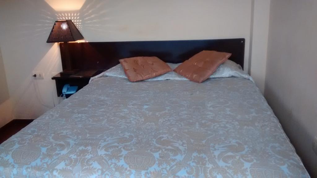 Hostal Iquique Lima Zimmer foto