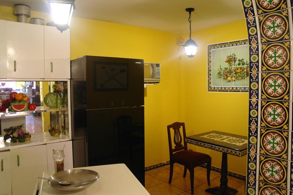 Hostal Iquique Lima Exterior foto
