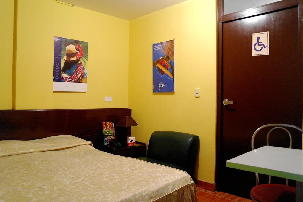 Hostal Iquique Lima Exterior foto